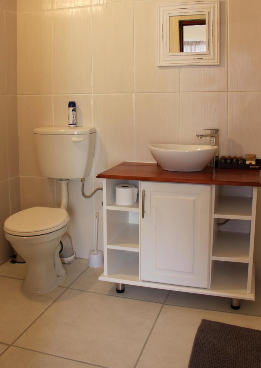 Hotel Tranquility Self Catering à Lüderitz Extérieur photo
